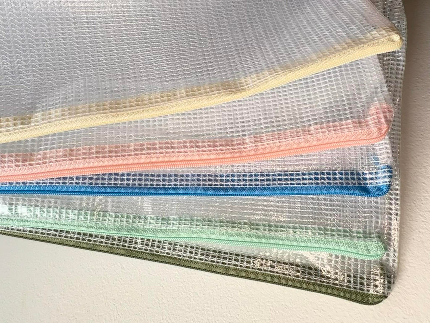 Pastel plastvasar 5 litir